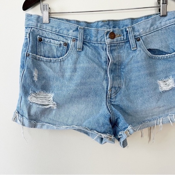BDG Light Blue Distressed Raw Hem Button Fly Jean Shorts Size 29 - Picture 2 of 5